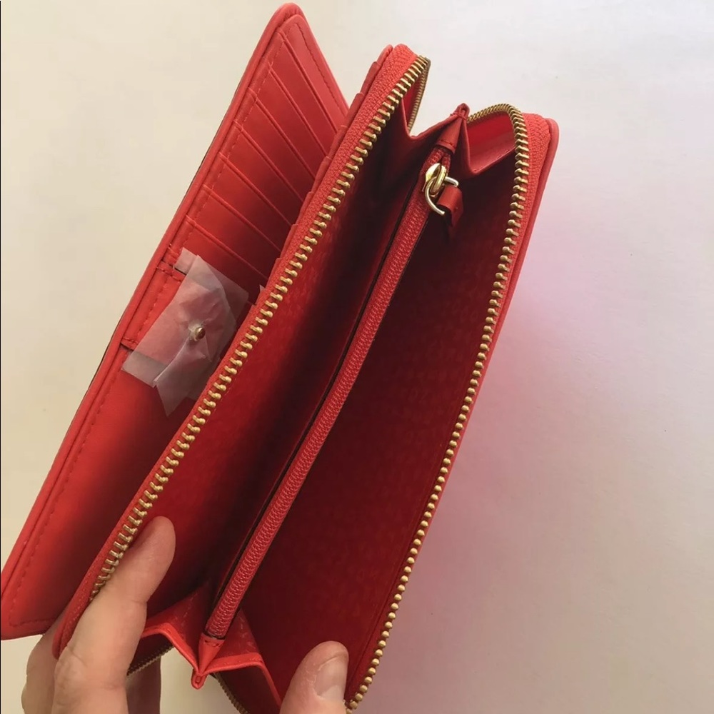 Kate Spade Wallet - Picture 5 of 5